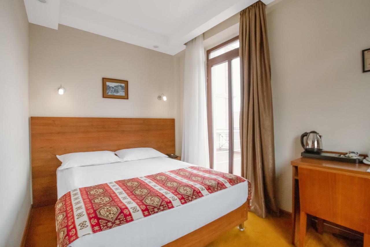 Urban Boutique Hotel Tbilisi Room photo